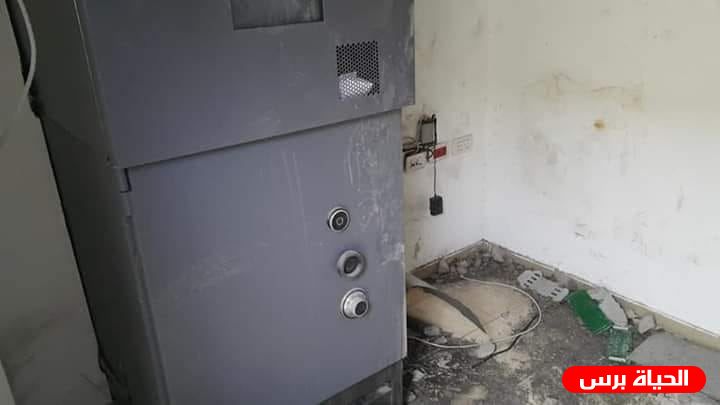 مجهولون يسرقون الصراف الآلي لبنك فلسطين في كفر نعمة