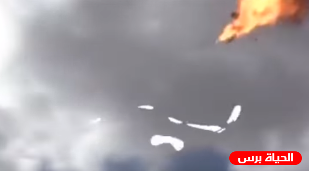 بالفيديو .. الحوثيون يهاجمون أكبر قاعدة للجيش اليمني بطائرة مفخخة 