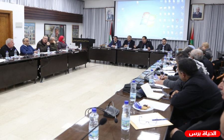التربية تقرر إلغاء الواجبات الدراسية البيتية لطلبة الصفوف الدنيا