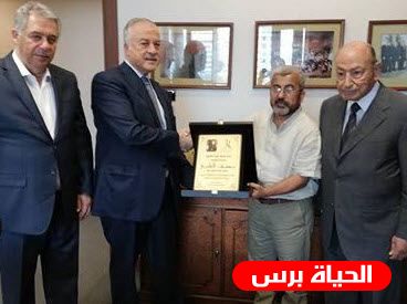 مؤسسة غزّة للتراث والثقافة تمنح لقب عميد العائلات للشهيد 