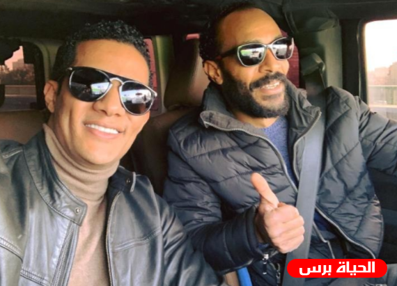 محمد رمضان ينشر صورة مدير أعماله ويعلق عليها