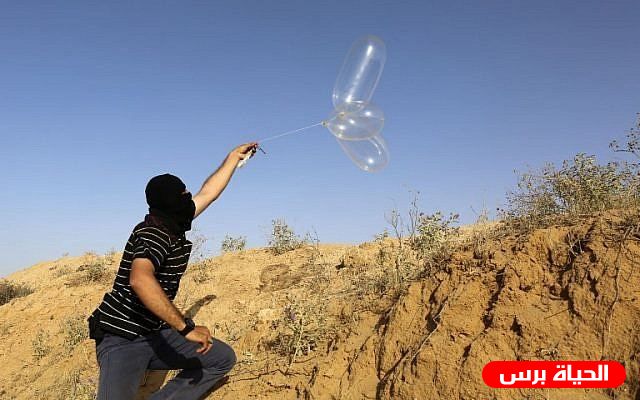 طيران الاحتلال يستهدف مجموعة مواطنين شرق جباليا