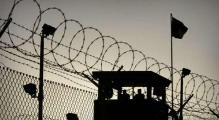 احتجاجاً على أوضاع الأسرى الأطفال بـ"الدامون": أسرى "عوفر" يقررون إعادة وجبة