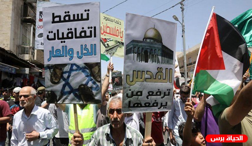 أبناء شعبنا في مخيمات لبنان يخرجون في مسيرات غاضبة ومنددة بـ 