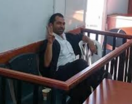 الاحتلال يسحب رخصة المحاماة من الأسير طارق برغوث