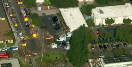 لوس أنجلوس : إصابة 26 شخصاً بينهم أطفال جراء تفريغ طائرة لوقودها النفاث فوق مدرسة