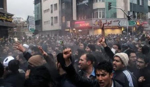 واشنطن تفرض عقوبات على قائد في الحرس الثوري الإيراني لقمعه المظاهرات