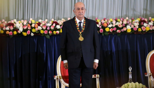 الرئيس الجزائري تبون يعقد اجتماعا عسكريا في وزارة الدفاع الوطني