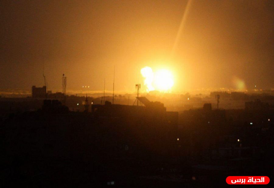 غزة الان .. الاحتلال يستهدف أهدافا في جنوب قطاع غزة