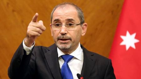 الخارجية الأردنية: لا صحة لموضوع العودة عن قرار فك الارتباط مع الضفة الغربية