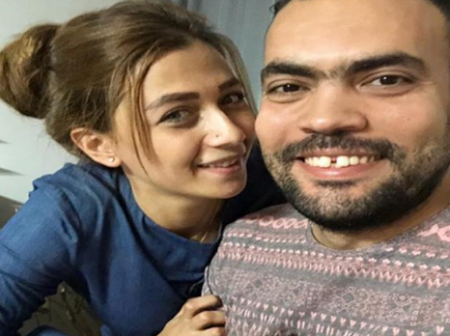 طليقة خالد عليش تشن عليه حرباً عبر السوشال ميديا وتحذر من تصديقه