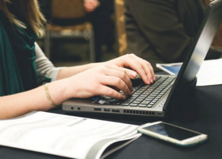 أفضل مواقع اعادة صياغة المقالات