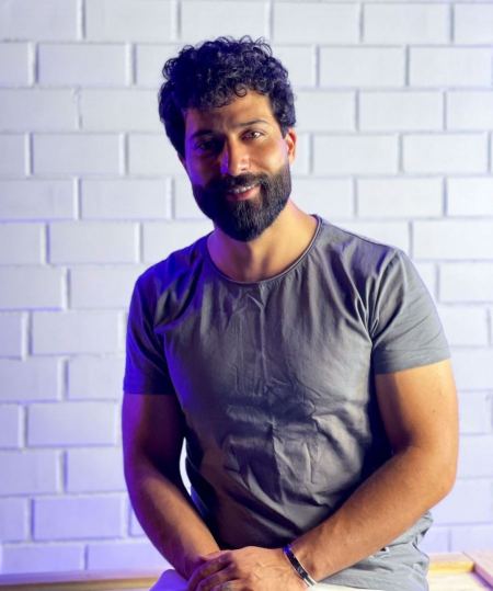 الفنان انس دياب موجة اغاني المهرجانات، تؤثر على الذوق العام