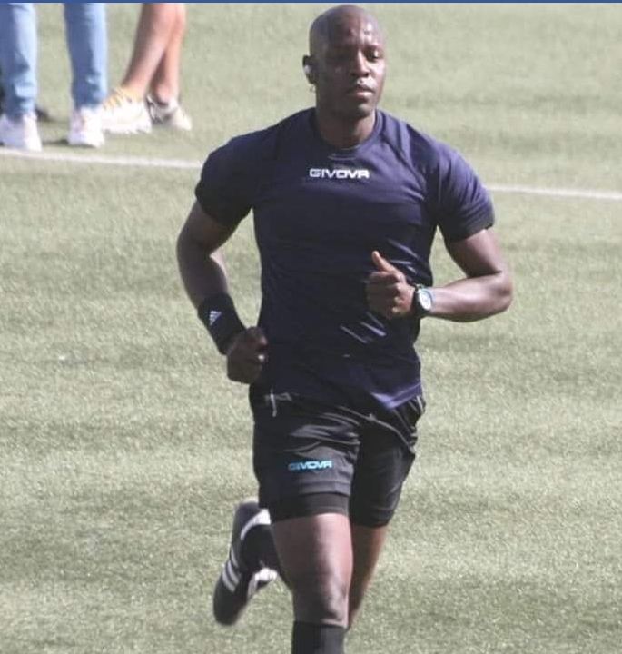 مصريون يهاجمون حساب حكم مباراة مصر والمغرب على فيسبوك