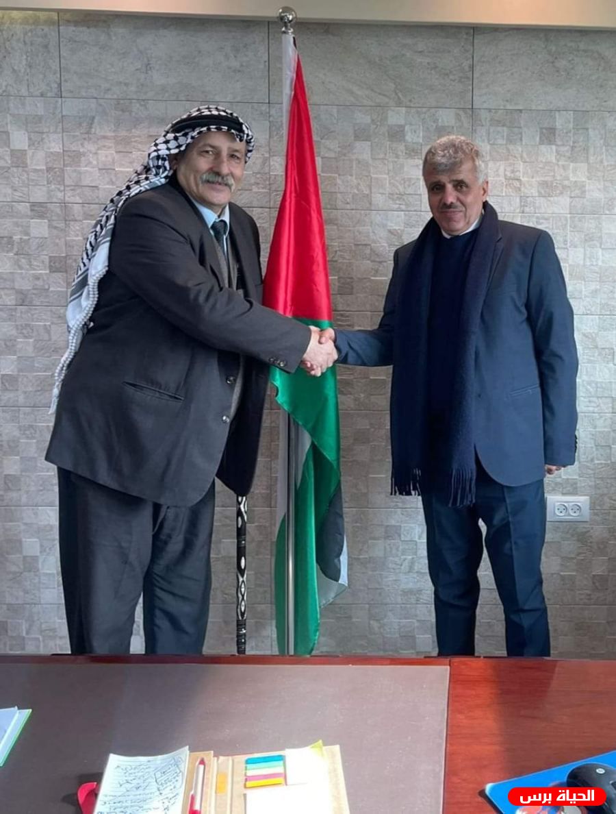 القيادي الشيوخي يشيد بجودة التعليم بجامعة بولتكنيك فلسطين وبجهود القائمين عليها