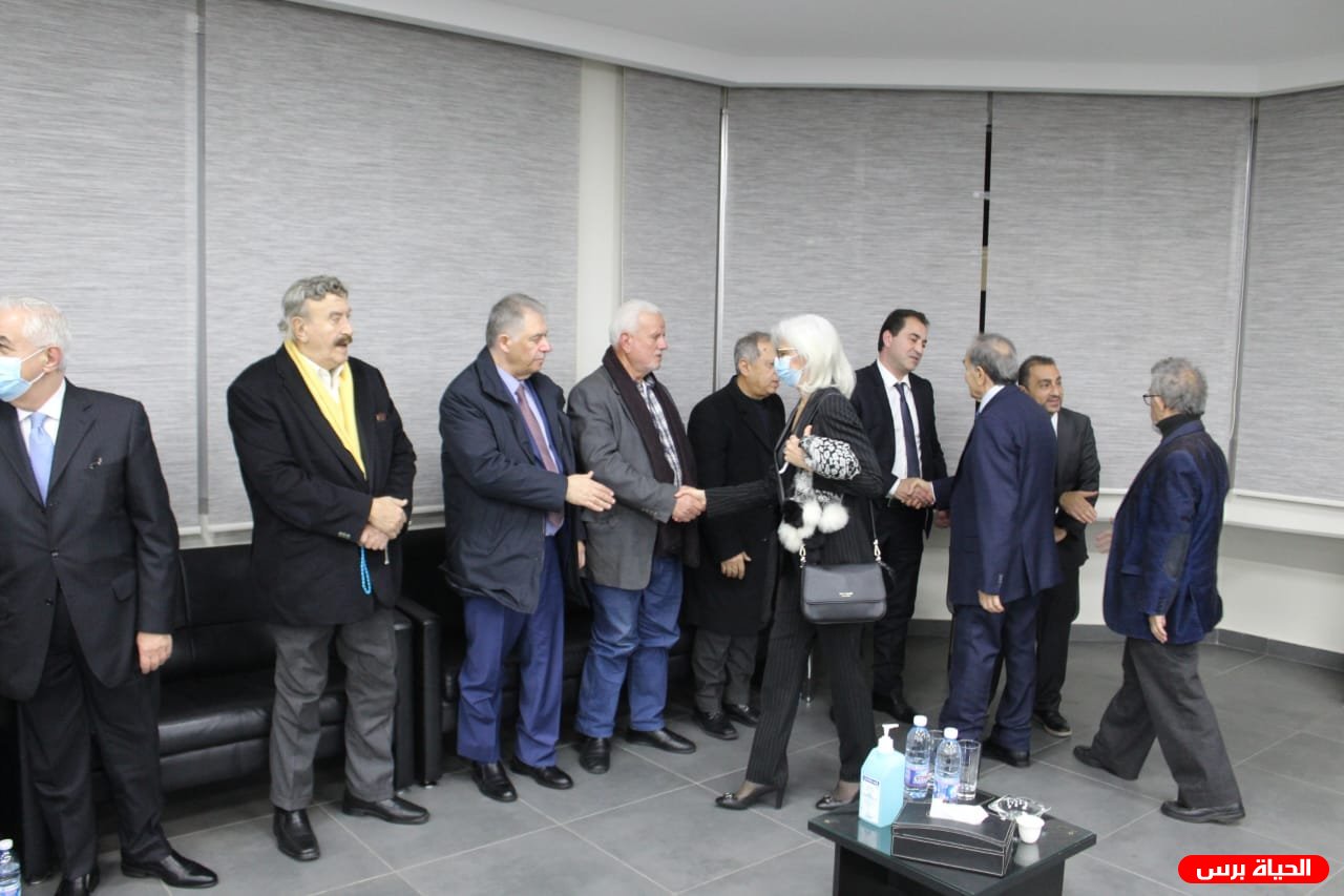دبور وأبو العردات يعزيان بالمناضل الوطني الكبير الراحل الحاج توفيق حوري