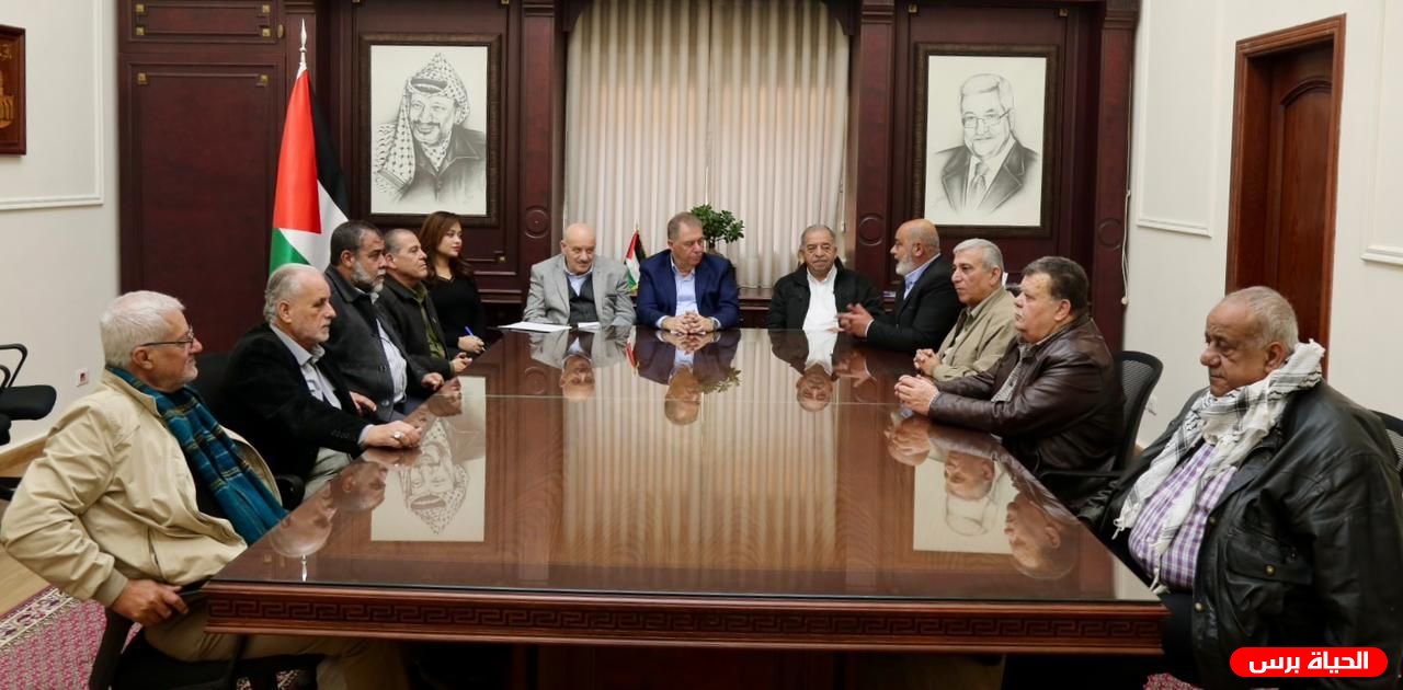السفير دبور يلتقي لجنة المتابعة المركزية في اللجان الشعبية الفلسطينية في لبنان