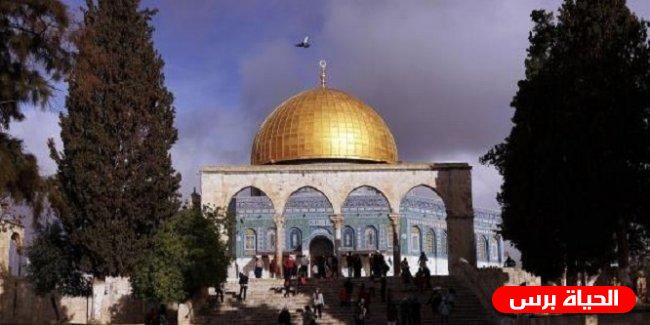 الاحتلال يطلق ثلاث طائرات شراعية فوق المسجد الاقصى
