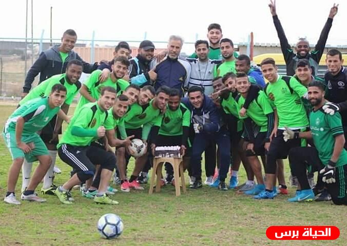 خدمات رفح يزين قميصه بنجمة خامسة لدوري غزة 