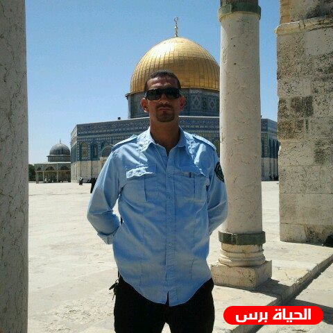 الاحتلال يعتقل حارسا من المسجد الأقصى 
