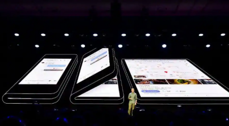 سامسونغ ستعلن عن هواتفها الجديدة بينها القابل للطي "Galaxy Unpacked"