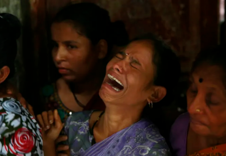 مصرع العشرات بحريق مصنع في الهند