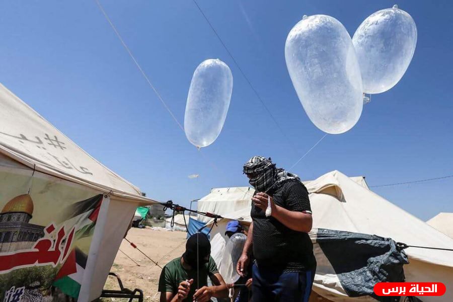 بالونات حارقة في سماء أشكول