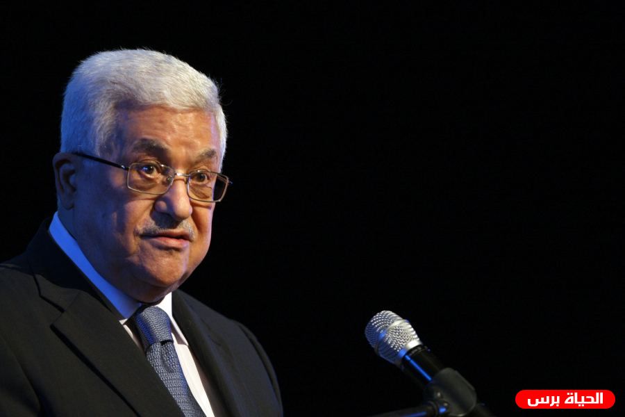 الرئيس عباس يتسلم التقرير السنوي لهيئة التدريب العسكري