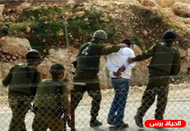 الاحتلال يعتقل فلسطينيين بزعم التسلل شمال قطاع غزة