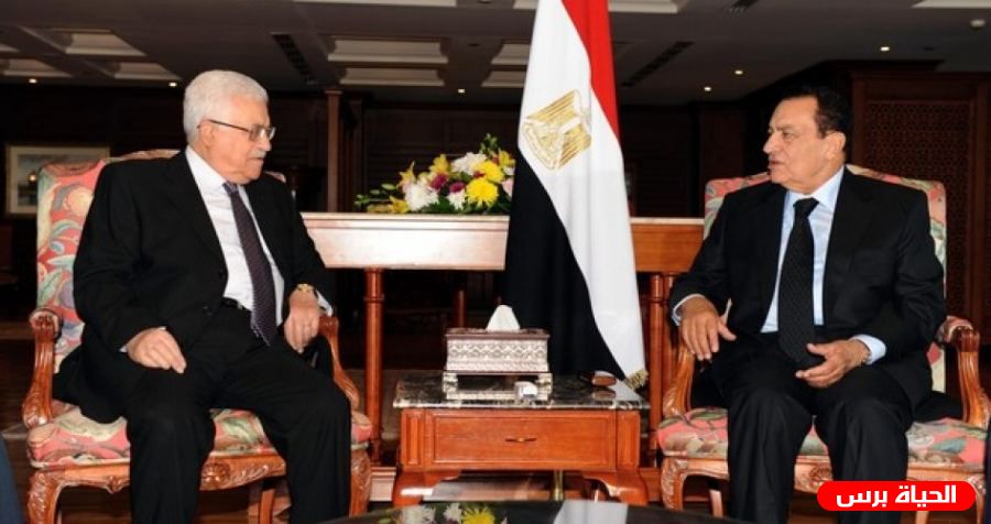 الرئيس يجري اتصالا هاتفيا مع جمال مبارك معزيا بوفاة والده