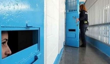 الأسيرة خندقجي تروي تفاصيل تعرضها للتعذيب والشبح خلال التحقيق