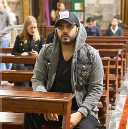  عبدالله بوشهري بعد سخريته من رواتب الأطباء يخضع للحجر الصحي بسبب كورونا