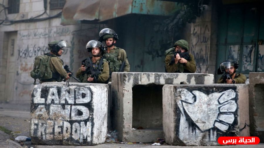 الاحتلال يستدعي شخصيات مقدسية خلال اقتحامه حفل توقيع مذكرة لصندوق ووقفية القدس