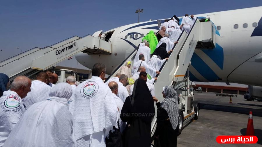 طولكرم: مغادرة فوج من أهالي الشهداء إلى السعودية لتأدية مناسك العمرة