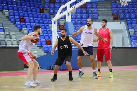 منتخب السلوي يواصل تحضيراته للقاء كازاخستان في التصفيات الآسيوية