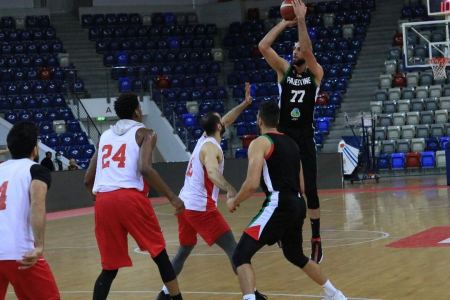 تعادل فلسطين والبحرين في ثاني مبارياته الاستعدادية لنهائيات آسيا بكرة السلة