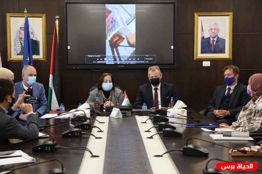 وزيرة الصحة تشيد بتقديم بولندا 300 ألف جرعة من لقاح 