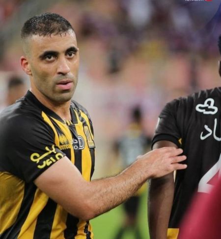 اللاعب عبدالرازق حمدالله يعلن تبرعه بمنزل مجهز بشكل كامل لعائلة الطفل ريان