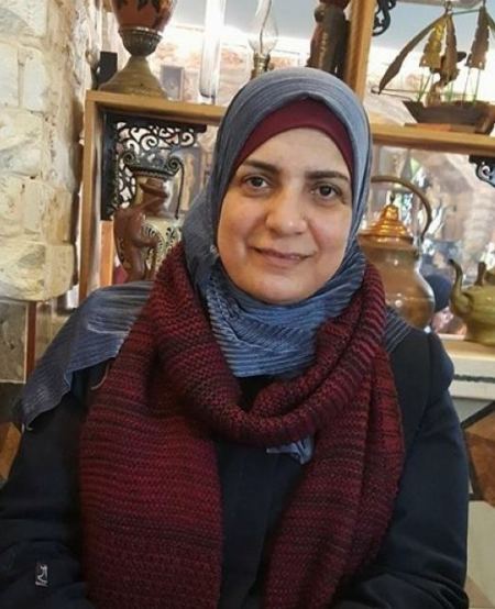 الاحتلال يمدد اعتقال الأسيرة منى قعدان من عرابة للمرة الـ 14 على التوالي