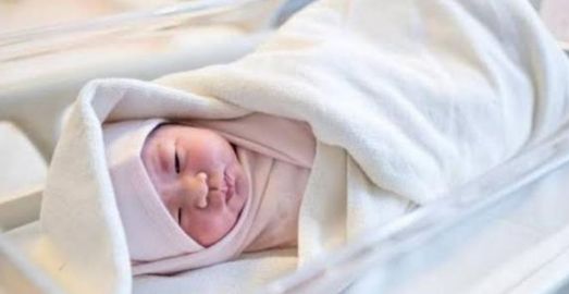 تفاصيل العثور على طفل حديث الولادة في مسجد في أريحا