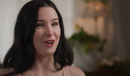 نجمة أفلام اباحية تكشف سراً يثير استغراب متابعيها