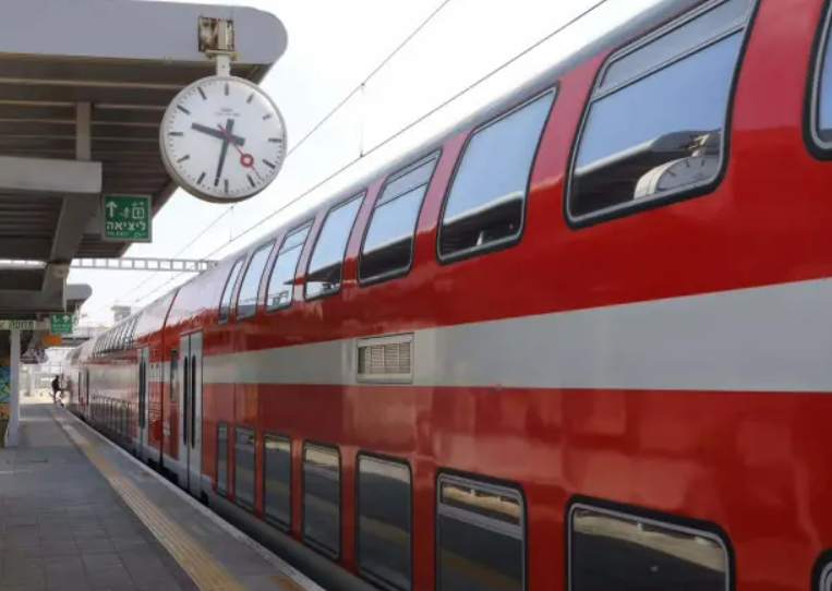 خروج عدد من محطات القطار الإسرائيلية عن العمل