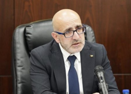 وزير المالية الفلسطيني يكشف تفاصيل ازمة الرواتب