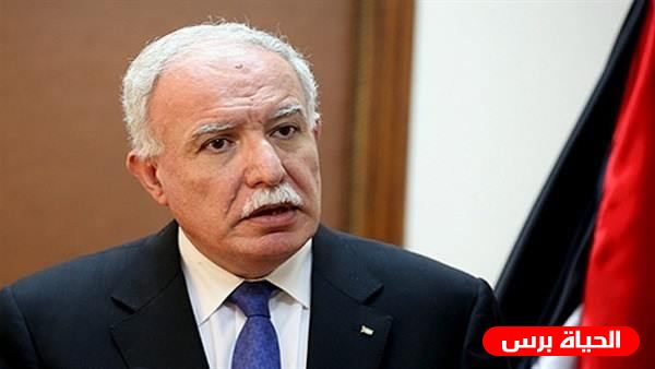 نيابة عن الرئيس: المالكي يسلم عائلة السفير الخطيب ميدالية الانجاز ( وسام الرئيس محمود عباس )