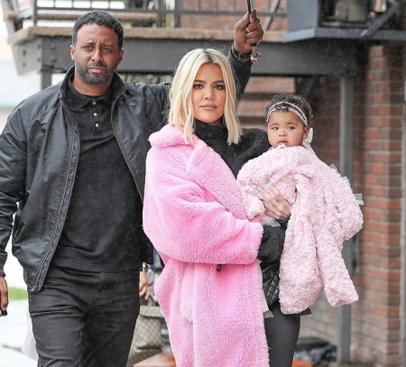 كلوي كارداشيان تظهر بعد حزنها من خيانة تريستان طومسون