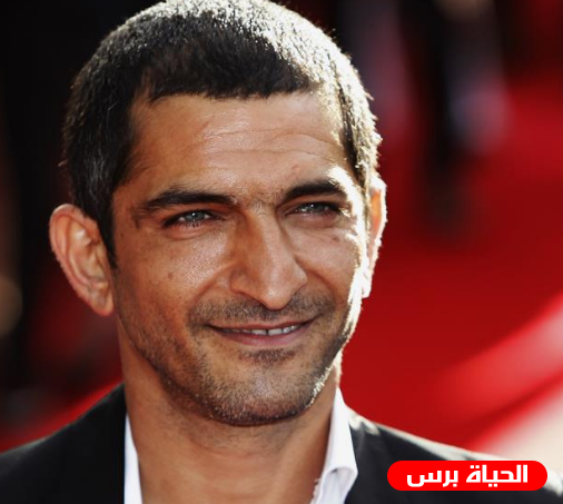 عمرو واكد : هددوني لو رجعت على مصر