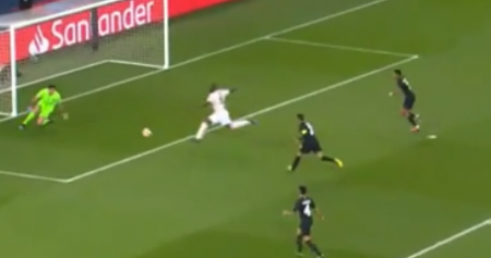 PSG .. مانشستر يونايتد يتغلب على غريمه باريس سان جيرمان