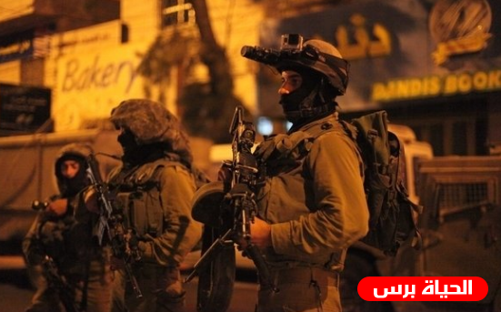 الاحتلال يعتقل 11 مواطنا من الضفة الغربية المحتلة