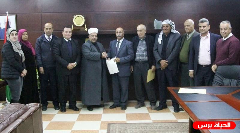 وزير الأوقاف يعيد تشكيل لجنة زكاة أريحا والأغوار المركزية