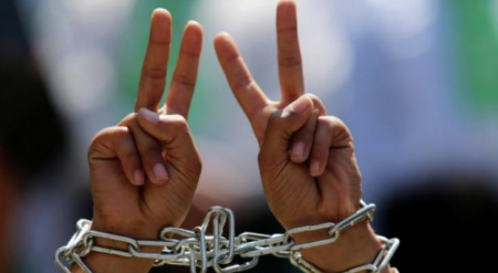 الاحتلال يفرج عن أسير من مخيم نور شمس